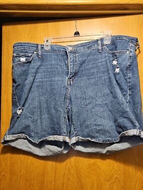 Women's Levi Distressed Blue Denim Rolled-Hem Jean Shorts